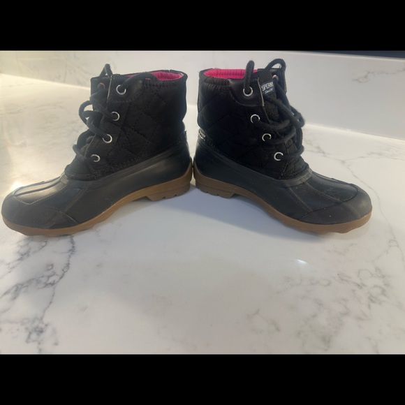 Sperry 13M kid black and pink rain boots - Picture 3 of 5